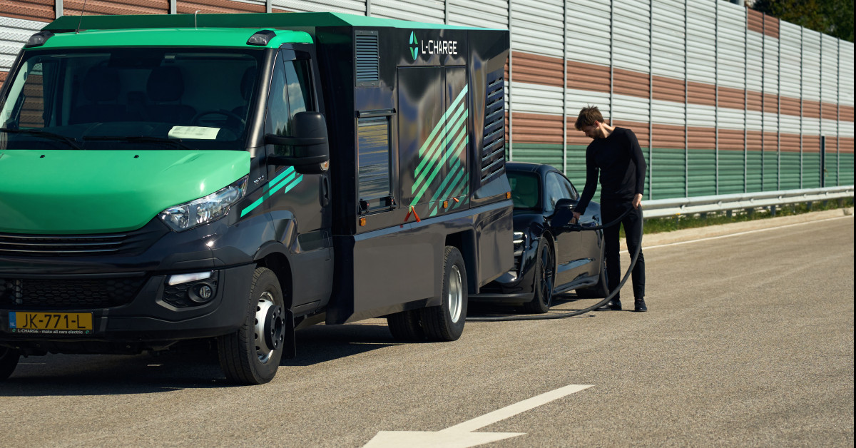 Ground-breaking rapid, mobile off-grid electric vehicle charging ... - Apartment Off The Grid Electric Vehicle